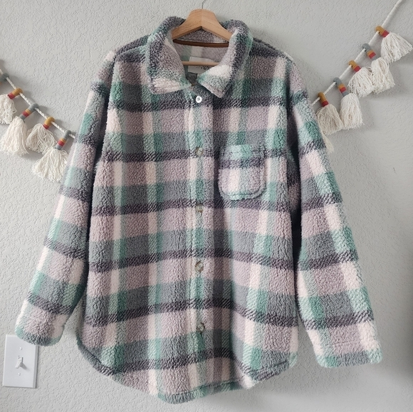 UGG Jackets & Blazers - Ugg Koolaburra Brushed Back Sherpa Teddy Green Plaid Shacket Cozy Warm Lounge L